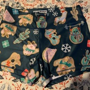 WodBottom shorts size medium